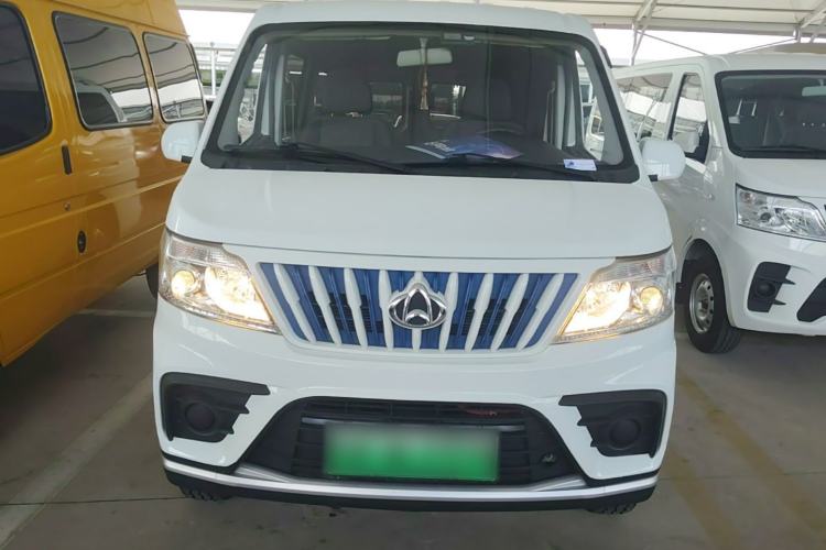 Used CHANGAN KAICHENG Ruixing EM80 2024 Comfort-Style 6-Seater 41.86 kWh Front