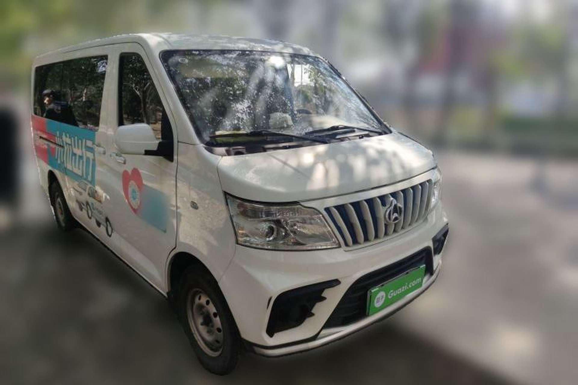 Used CHANGAN KAICHENG Ruixing EM80 2024 Comfort-Style 6-Seater 41.86 kWh Front Right 45 Deg