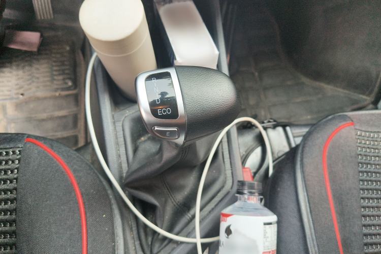Used CHANGAN KAICHENG Ruixing EM80 2024 Comfort-Style 6-Seater 41.86 kWh Gear Lever
