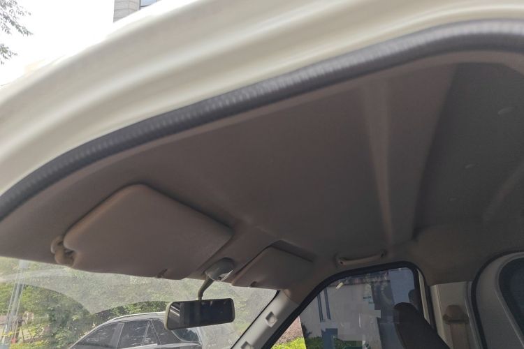 Used CHANGAN KAICHENG Ruixing EM80 2024 Comfort-Style 6-Seater 41.86 kWh Headliner