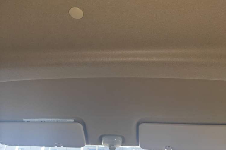 Used CHANGAN KAICHENG Ruixing EM80 2024 Comfort-Style 6-Seater 41.86 kWh Headliner
