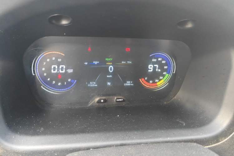 Used CHANGAN KAICHENG Ruixing EM80 2024 Liftback Standard Version 2 Seats 41.86 kWh Instrument Cluster