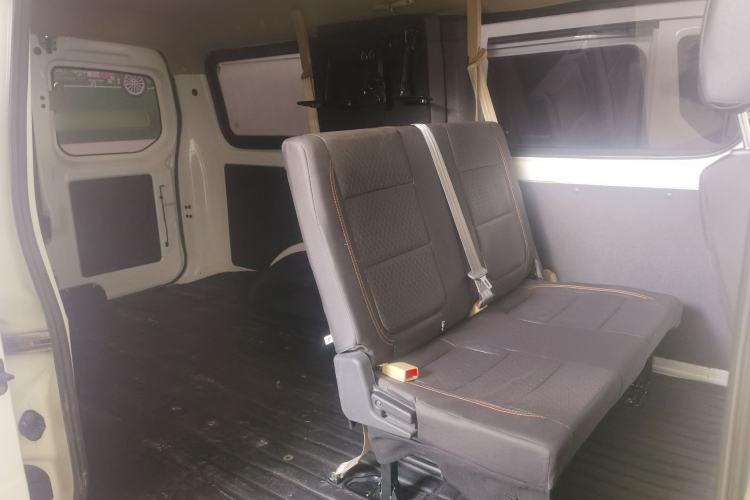 Used CHANGAN KAICHENG Ruixing EM80 2024 Comfort-Style 6-Seater 41.86 kWh Interior 3