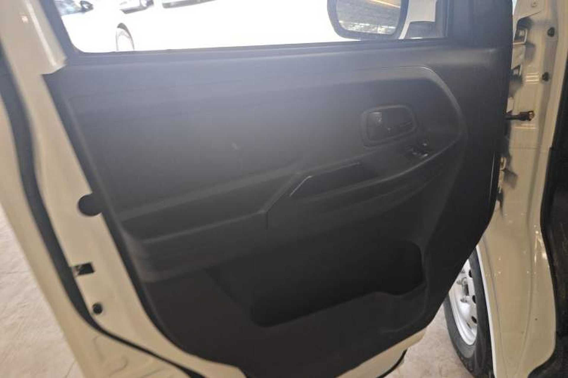 Used CHANGAN KAICHENG Ruixing EM80 2024 Comfort-Style 6-Seater 41.86 kWh Interior 7