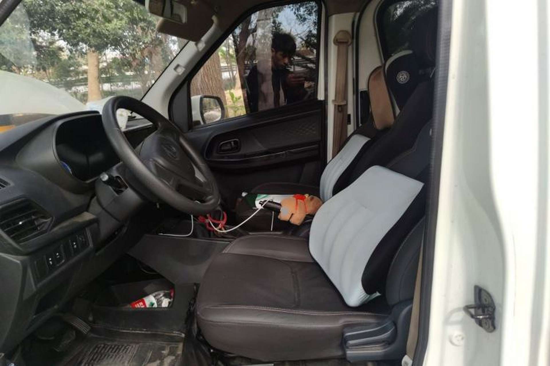 Used CHANGAN KAICHENG Ruixing EM80 2024 Comfort-Style 6-Seater 41.86 kWh Left Front Seat