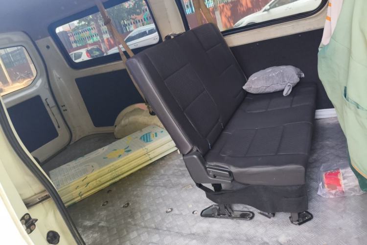 Used CHANGAN KAICHENG Ruixing EM80 2024 Comfort-Style 6-Seater 41.86 kWh Left Rear Seat