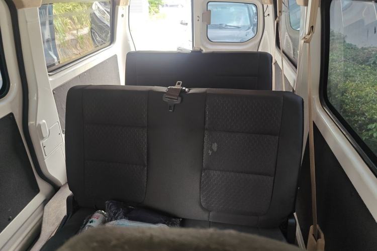 Used CHANGAN KAICHENG Ruixing EM80 2024 Comfort-Style 6-Seater 41.86 kWh Left Rear Seat