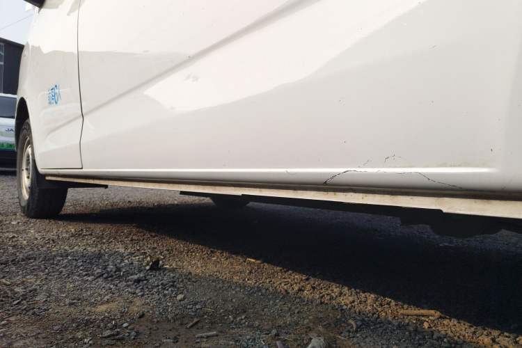 Used CHANGAN KAICHENG Ruixing EM80 2024 Comfort-Style 6-Seater 41.86 kWh Left Side Sill