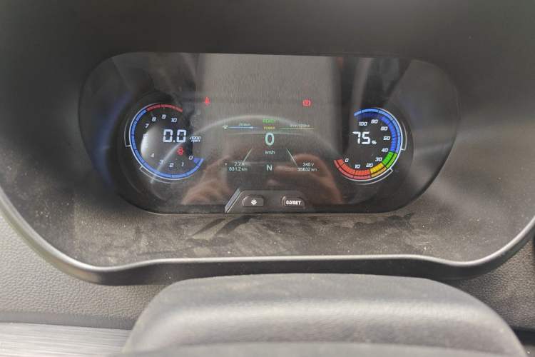 Used CHANGAN KAICHENG Ruixing EM80 2024 Comfort-Style 6-Seater 41.86 kWh Odometer Close Up