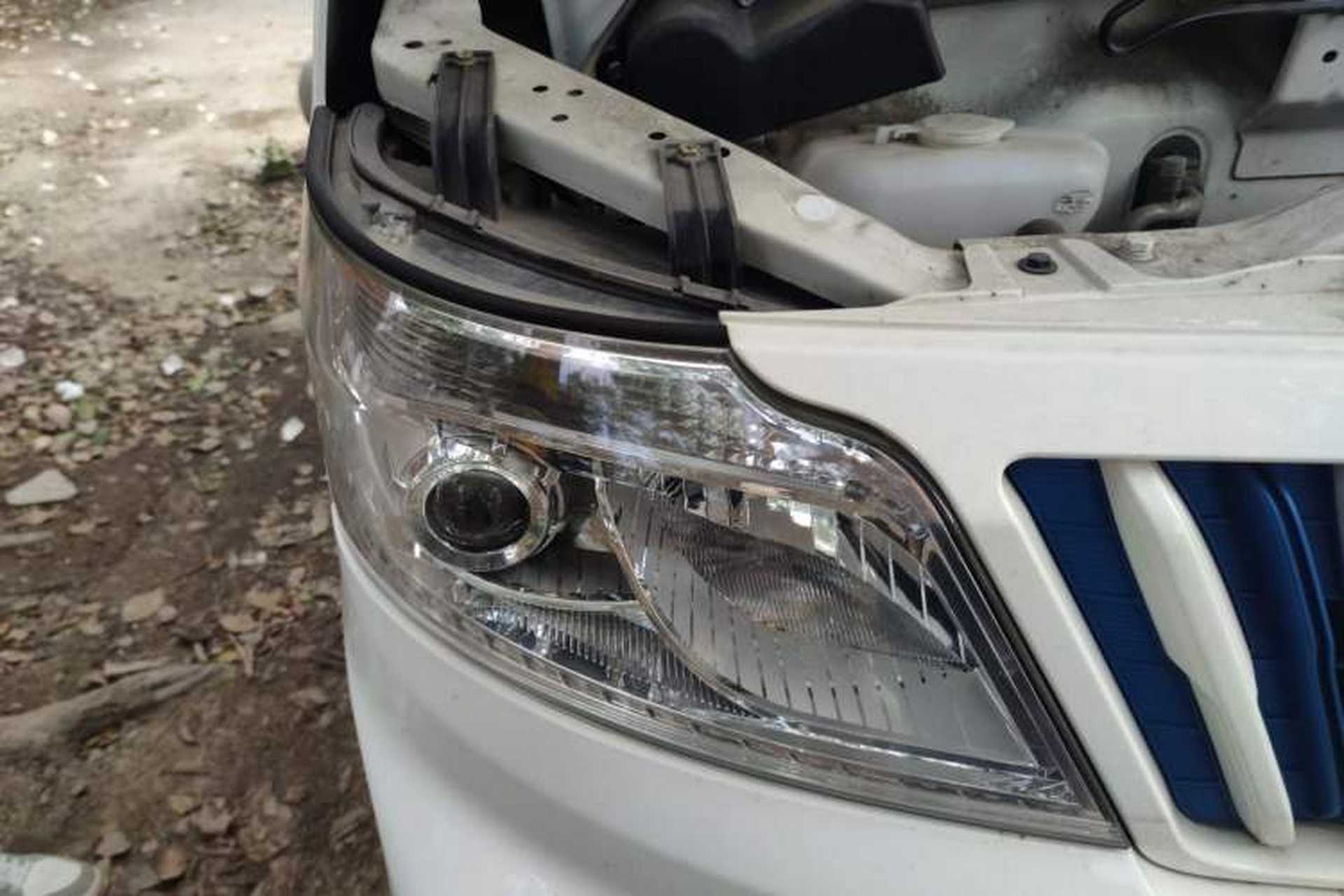 Used CHANGAN KAICHENG Ruixing EM80 2024 Comfort-Style 6-Seater 41.86 kWh Right Front Headlight