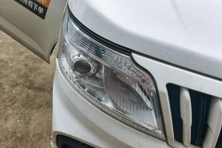 Used CHANGAN KAICHENG Ruixing EM80 2024 Comfort-Style 6-Seater 41.86 kWh Right Front Headlight