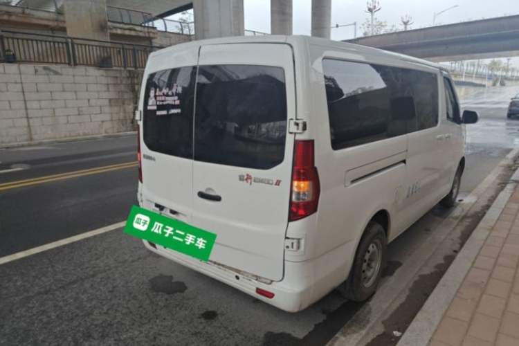Used CHANGAN KAICHENG Ruixing EM80 2024 Comfort-Style 6-Seater 41.86 kWh Roof