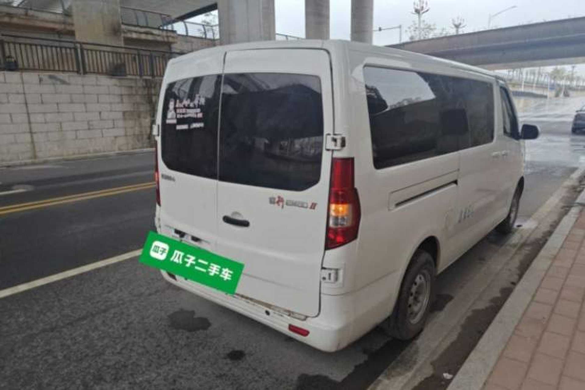 Used CHANGAN KAICHENG Ruixing EM80 2024 Comfort-Style 6-Seater 41.86 kWh Roof