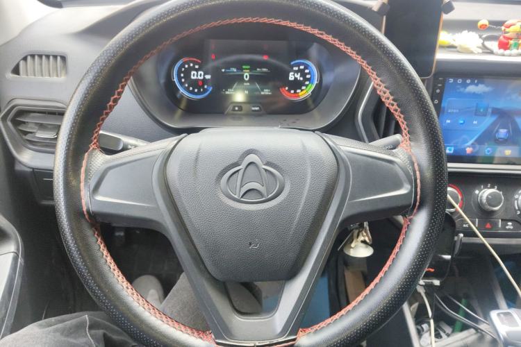 Used CHANGAN KAICHENG Ruixing EM80 2024 Liftback Comfort Version 6 Seats 41.86 kWh Steering Wheel