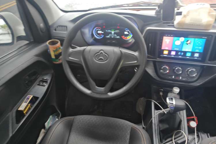 Used CHANGAN KAICHENG Ruixing EM80 2024 Comfort-Style 6-Seater 41.86 kWh Steering Wheel