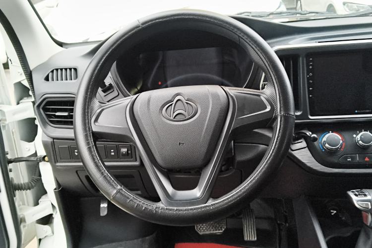 Used CHANGAN KAICHENG Ruixing EM80 2024 Comfort-Style 6-Seater 41.86 kWh Steering Wheel