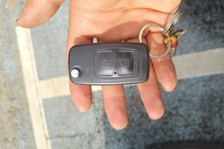 Used CHANGAN KAICHENG Ruixing EM80 2024 Liftback Standard Version 2 Seats 41.86 kWh Vehicle Key