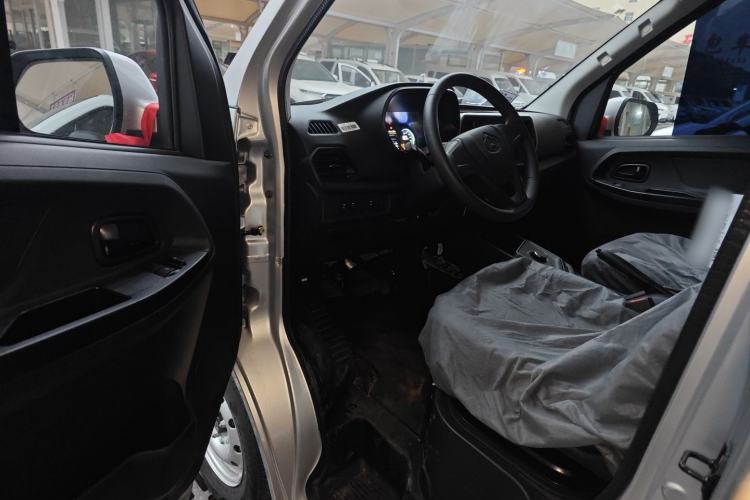 Used CHANGAN KAICHENG Ruixing EM80 2025 Passenger Version Comfort Model 6 Seats 260 km Twin-Door Design 60 kW Driver Seat