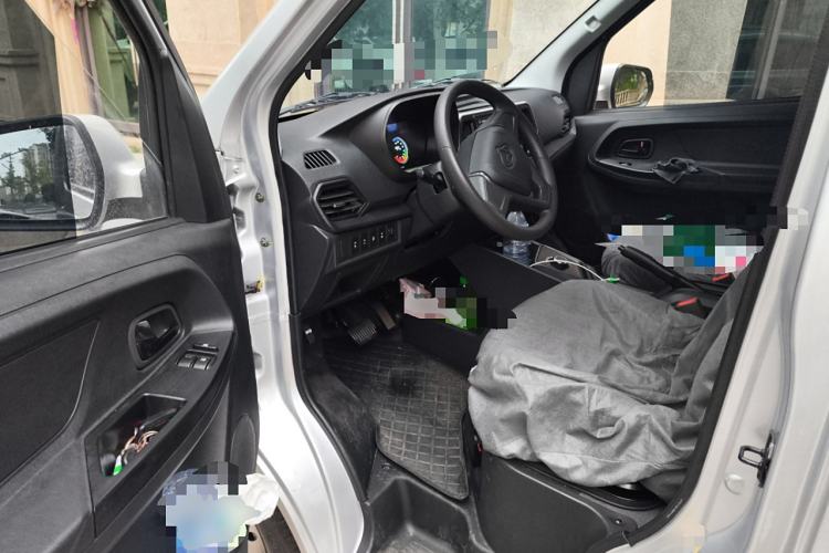 Used CHANGAN KAICHENG Ruixing EM80 2025 Passenger Version Comfort Model 6 Seats 300 km Liftback Door Driver Seat