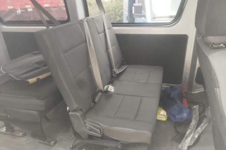 Used CHANGAN KAICHENG Ruixing EM80 2025 Passenger Version Comfort Edition 6-Seater 300 km Dual-Swing Doors Left Rear Seat