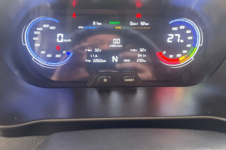 Used CHANGAN KAICHENG Ruixing EM80 2025 Passenger Version Comfort Edition 6-Seater 300 km Dual-Swing Doors Odometer Close Up