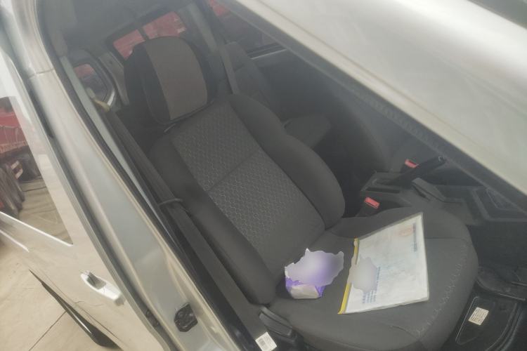 Used CHANGAN KAICHENG Ruixing EM80 2025 Passenger Version Comfort Edition 6-Seater 300 km Dual-Swing Doors Right Front Seat
