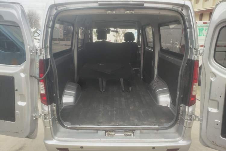 Used CHANGAN KAICHENG Ruixing EM80 2025 Passenger Version Comfort Edition 6-Seater 300 km Dual-Swing Doors Trunk