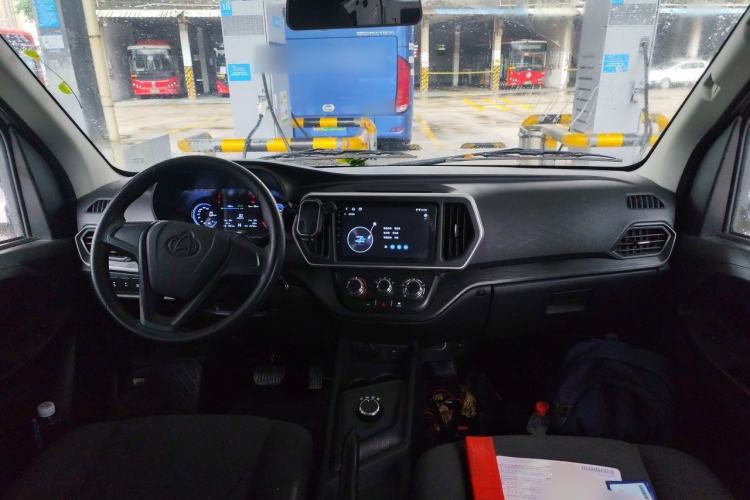 Used CHANGAN KAICHENG Ruixing EM80 2025 Model Elite 6-Seater 300 km Hinged Doors Center Console