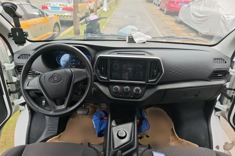 Used CHANGAN KAICHENG Ruixing EM80 2025 Passenger Version Comfort Edition 6-Seater 300 km Dual-Swing Doors Center Console
