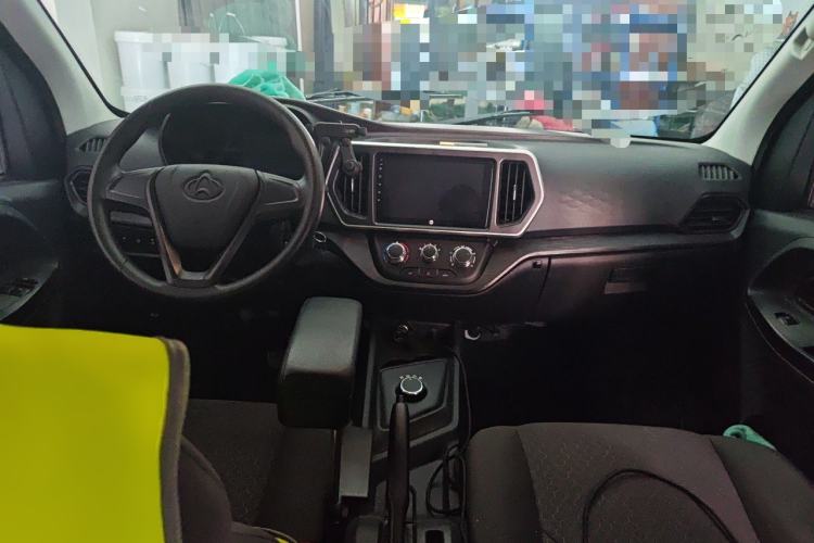 Used CHANGAN KAICHENG Ruixing EM80 2025 Passenger Version Comfort Edition 6-Seater 300 km Dual-Swing Doors Center Console