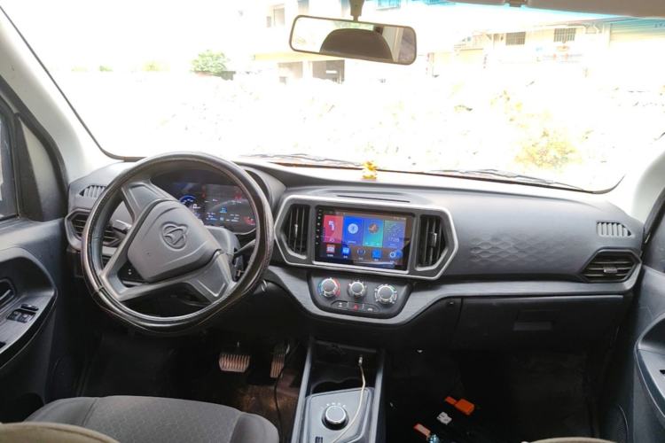 Used CHANGAN KAICHENG Ruixing EM80 2025 Model Elite 6-Seater 300 km Hinged Doors Center Console