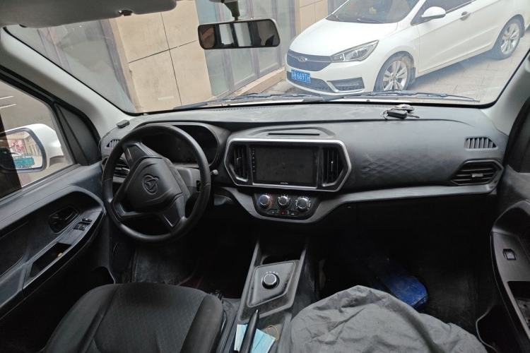 Used CHANGAN KAICHENG Ruixing EM80 2025 Passenger Version Comfort Edition 6-Seater 300 km Dual-Swing Doors Center Console