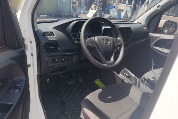 Used CHANGAN KAICHENG Ruixing EM80 2025 Passenger Version Comfort Model 6 Seats 300 km Liftback Door Center Console