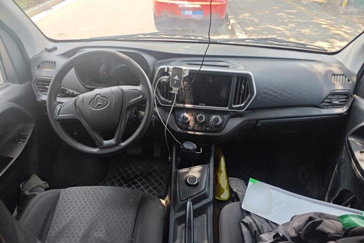 Used CHANGAN KAICHENG Ruixing EM80 2025 Passenger Version Comfort Edition 6-Seater 300 km Dual-Swing Doors Center Console