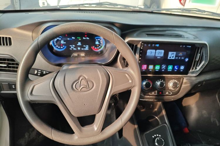 Used CHANGAN KAICHENG Ruixing EM80 2025 Passenger Version Comfort Model 6 Seats 300 km Liftback Door Center Console