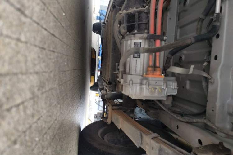 Used CHANGAN KAICHENG Ruixing EM80 2025 Model Elite 6-Seater 300 km Hinged Doors Chassis Rear