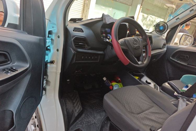 Used CHANGAN KAICHENG Ruixing EM80 2025 Passenger Version Comfort Edition 6-Seater 300 km Dual-Swing Doors Driver Seat