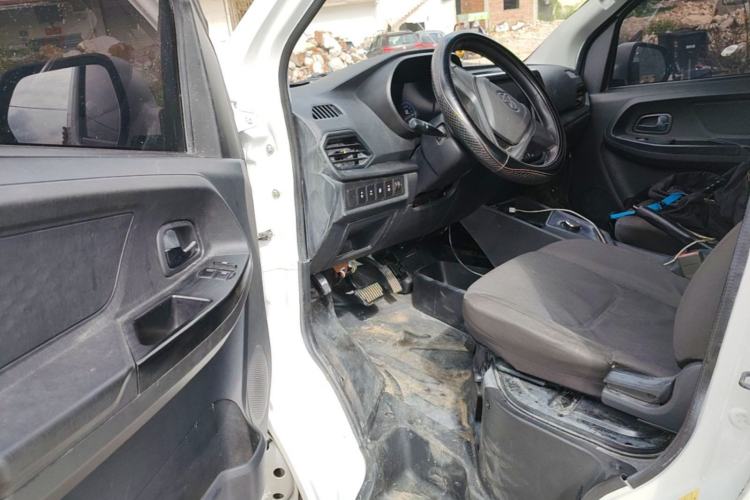 Used CHANGAN KAICHENG Ruixing EM80 2025 Model Elite 6-Seater 300 km Hinged Doors Driver Seat