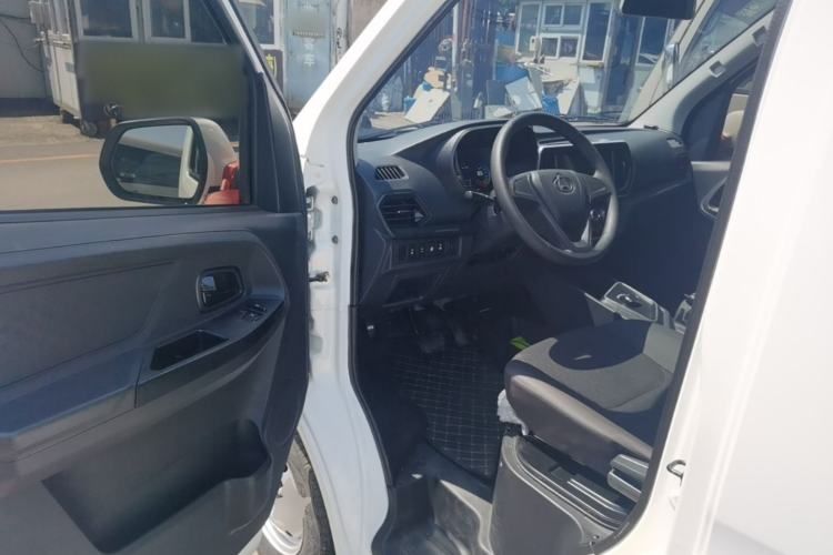 Used CHANGAN KAICHENG Ruixing EM80 2025 Passenger Version Comfort Model 6 Seats 300 km Liftback Door Driver Seat