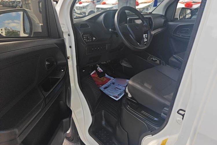 Used CHANGAN KAICHENG Ruixing EM80 2025 Passenger Version Comfort Edition 6-Seater 300 km Dual-Swing Doors Driver Seat