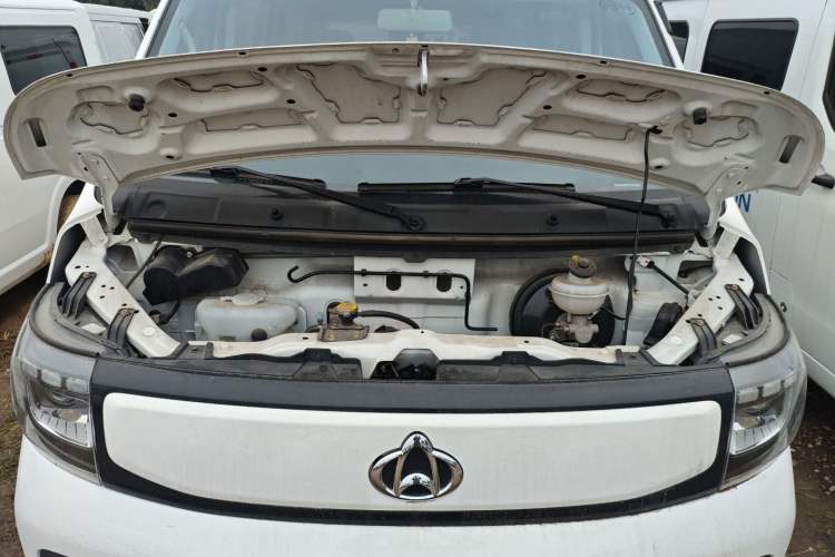 Used CHANGAN KAICHENG Ruixing EM80 2025 Customized Passenger Version 6-Seater 300km Side-Hinged Doors Engine Bay