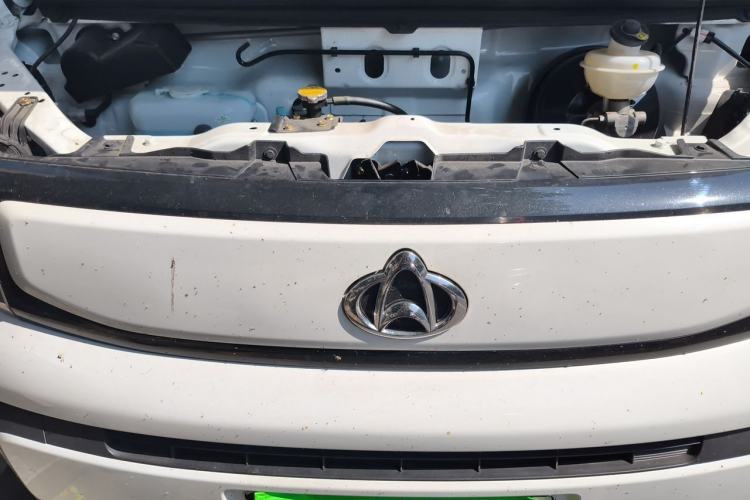 Used CHANGAN KAICHENG Ruixing EM80 2025 Passenger Version Comfort Edition 6-Seater 300 km Dual-Swing Doors Engine Bay