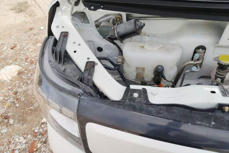 Used CHANGAN KAICHENG Ruixing EM80 2025 Model Elite 6-Seater 300 km Hinged Doors Engine Bay Right