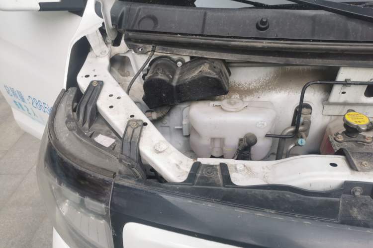 Used CHANGAN KAICHENG Ruixing EM80 2025 Cargo Version Comfort Type 2 Seats 300 km Side-Hinged Doors Engine Bay Right