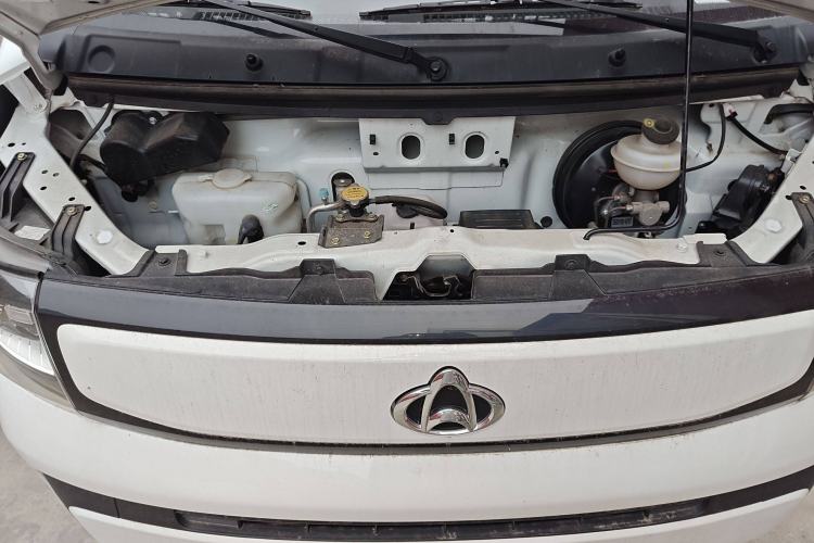 Used CHANGAN KAICHENG Ruixing EM80 2025 Passenger Version Comfort Model 6 Seats 300 km Liftback Door Engine Bay