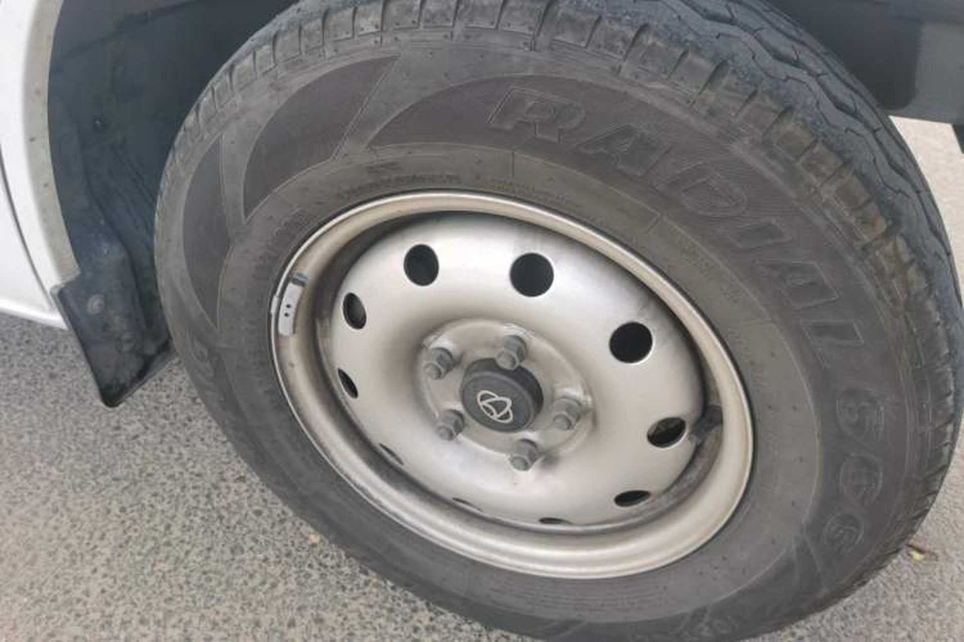 Used CHANGAN KAICHENG Ruixing EM80 2025 Passenger Version Comfort Model 6 Seats 300 km Liftback Door Exterior 1