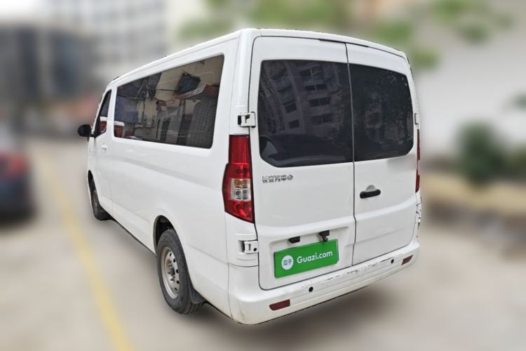 Used CHANGAN KAICHENG Ruixing EM80 2025 Passenger Version Comfort Edition 6-Seater 300 km Dual-Swing Doors Exterior 3