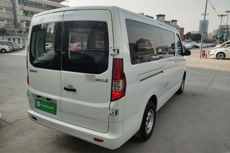 Used CHANGAN KAICHENG Ruixing EM80 2025 Passenger Version Comfort Edition 6-Seater 300 km Dual-Swing Doors Exterior 5