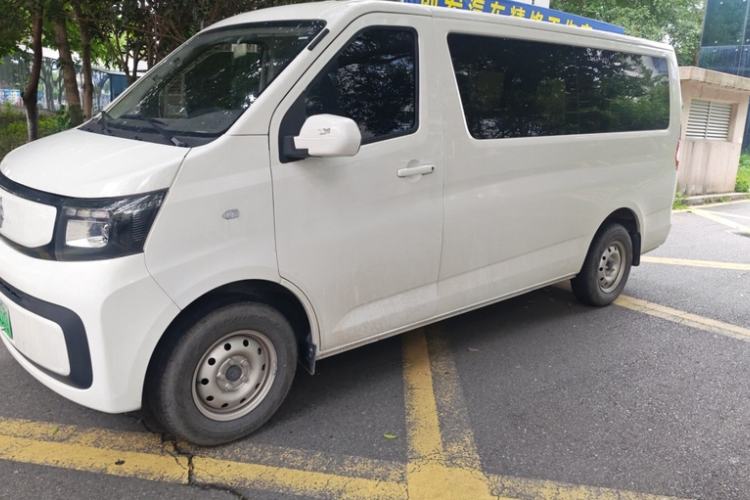 Used CHANGAN KAICHENG Ruixing EM80 2025 Wealth Edition Passenger Version Comfortable Model 6 Seats 300km Side-Hinged Doors Exterior 5