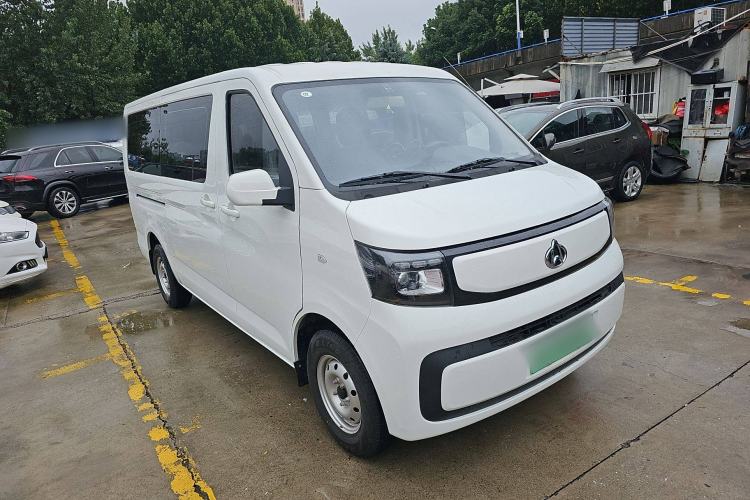 Used CHANGAN KAICHENG Ruixing EM80 2025 Passenger Version Comfort Edition 6-Seater 300 km Dual-Swing Doors Front Right 45 Deg
